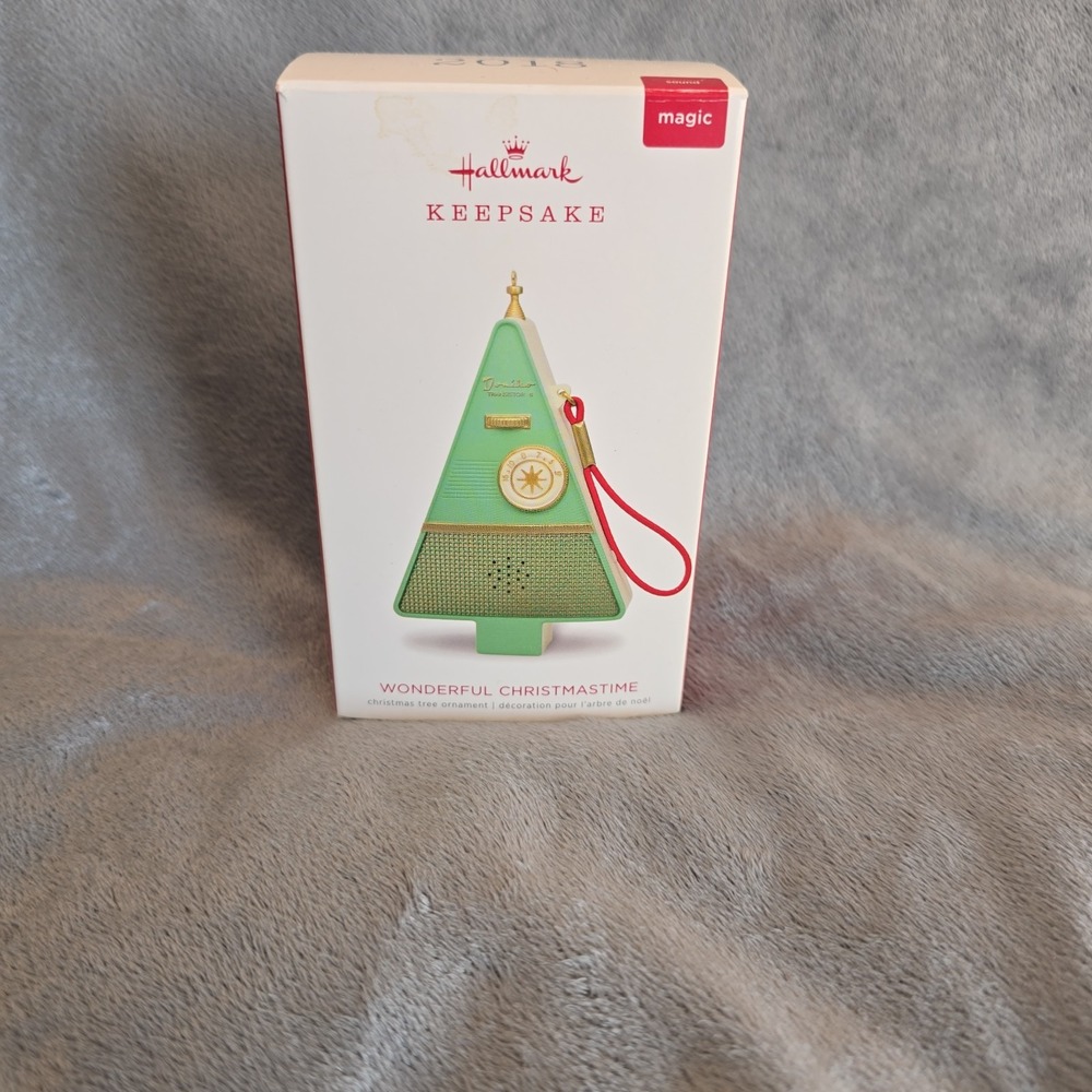 Hallmark Wonderful Christmas Time Paul McCartney "Magic" Keepsake Ornament 2018